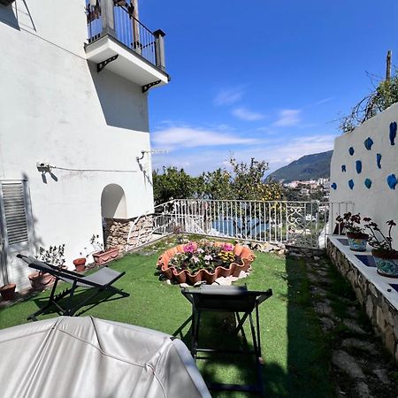 Апартаменты Postcard House Вико-Экуенсе Экстерьер фото