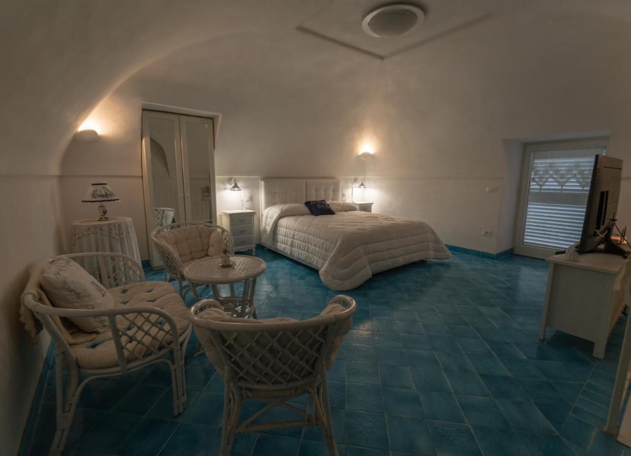 Апартаменты Postcard House Вико-Экуенсе Экстерьер фото